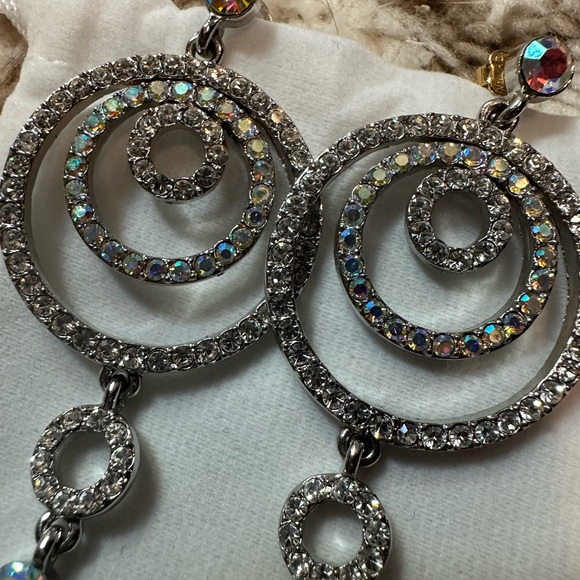 Sparkly earrings, stud back - Picture 2 of 4